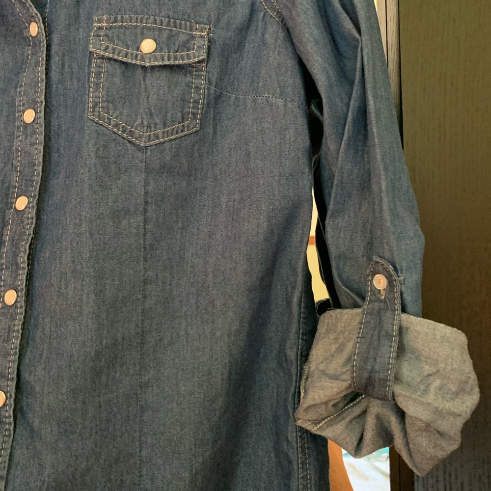 Light denim button down - Picture 4 of 5